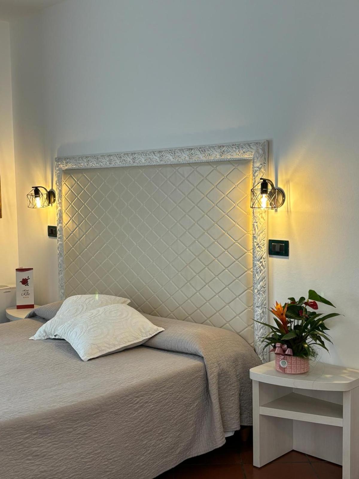 Hotel Delle Rose San Bartolomeo Al Mare Ngoại thất bức ảnh