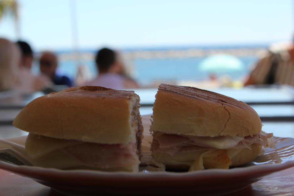 Hotel Delle Rose San Bartolomeo Al Mare Ngoại thất bức ảnh